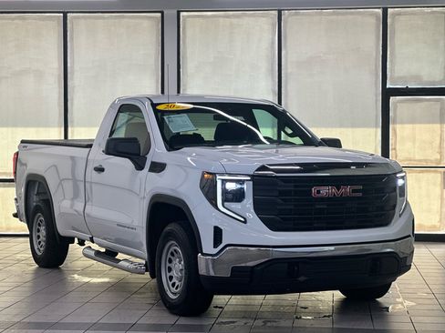 Certified 2022 GMC Sierra 1500 Pro w/ Convenience Package AWD/4WD image 1