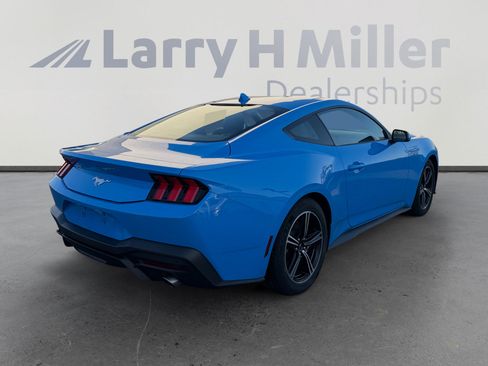 Certified 2024 Ford Mustang Coupe RWD image 5