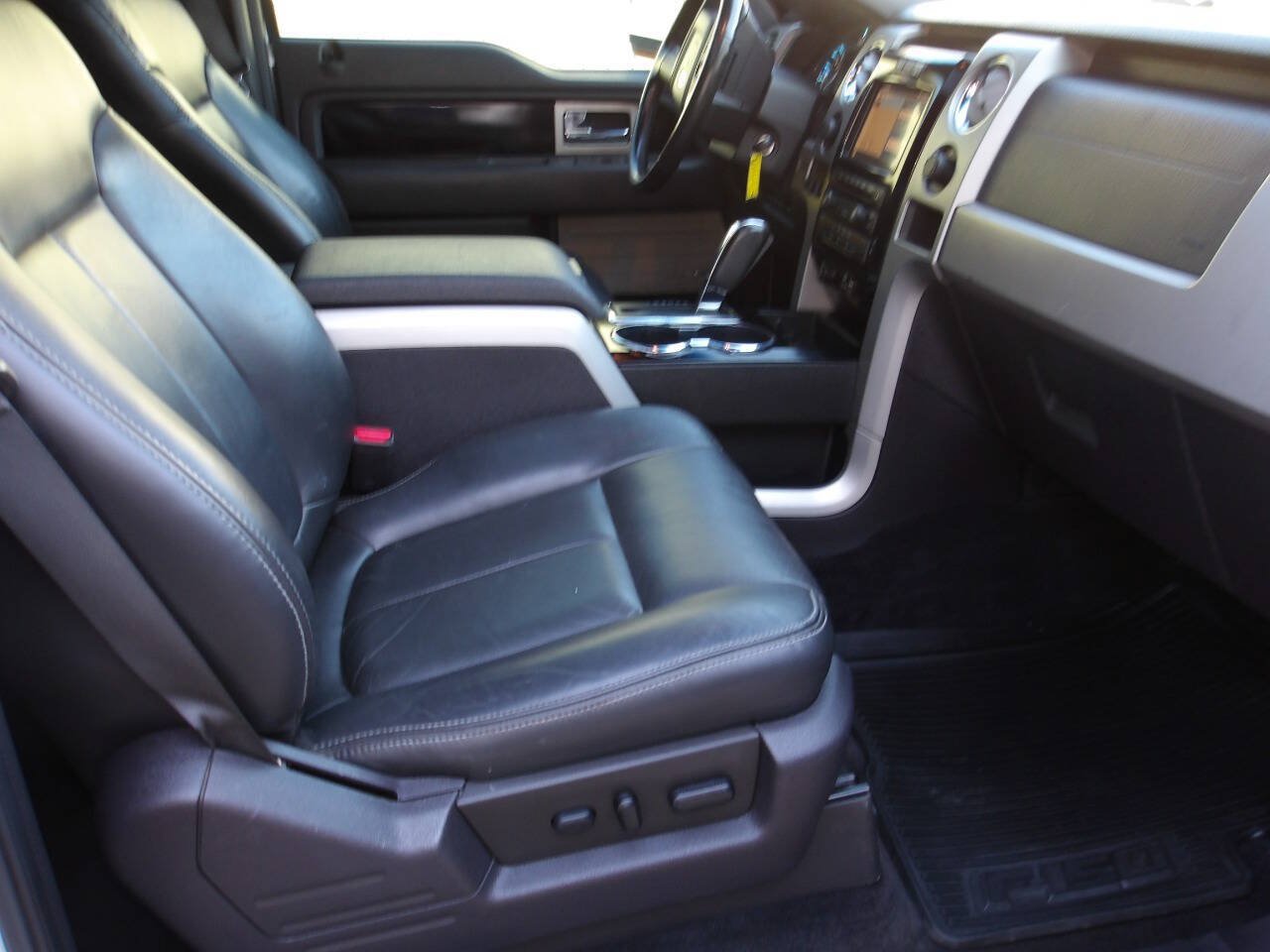 Used 2011 Ford F150 FX4 w/ FX Luxury Pkg AWD/4WD image 7