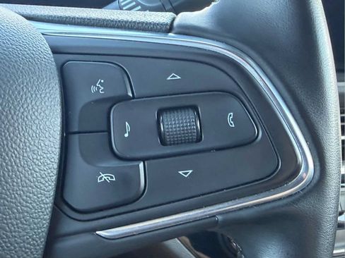 Used 2024 Buick Envista Sport Touring FWD image 58