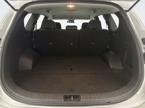 Used 2019 Hyundai Santa Fe SE image 18