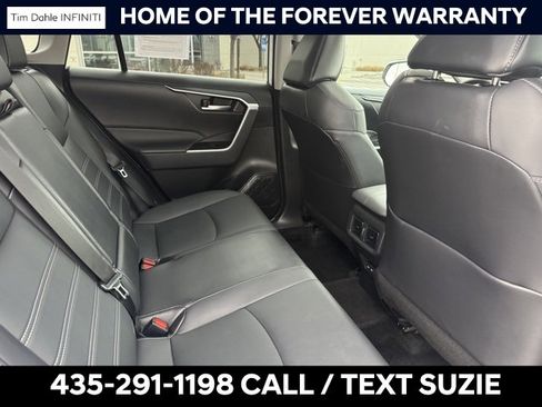 Used 2023 Toyota RAV4 XLE Premium image 17