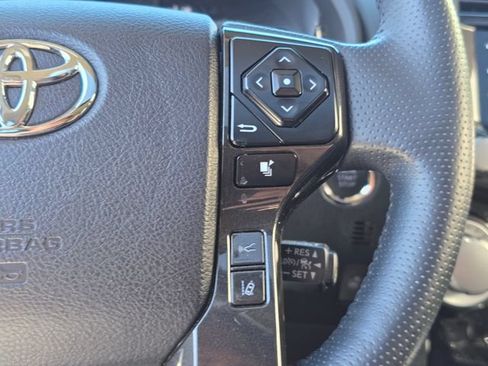 Used 2023 Toyota 4Runner TRD Off-Road Premium w/ Off Road Premium Plus Package AWD/4WD image 35