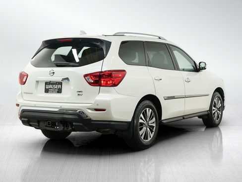 Used 2019 Nissan Pathfinder S AWD/4WD image 5
