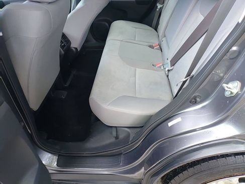 Used 2015 Honda CR-V LX image 12
