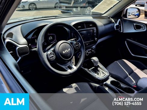 Used 2024 Kia Soul LX w/ Option Group 015 FWD image 11