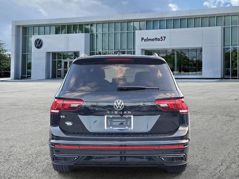 Used 2023 Volkswagen Tiguan SE R-Line image 5