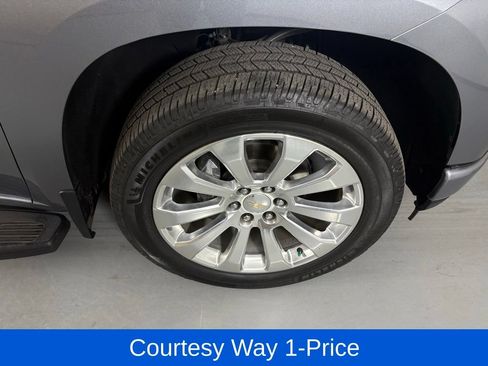 Used 2022 Chevrolet Silverado 1500 High Country AWD/4WD image 13