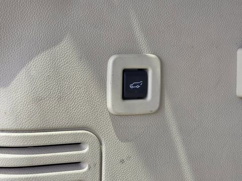 Used 2017 Ford Expedition EL Limited w/ Equipment Group 301A RWD image 33