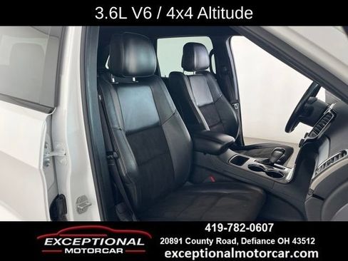 Used 2020 Jeep Grand Cherokee Altitude AWD/4WD image 48