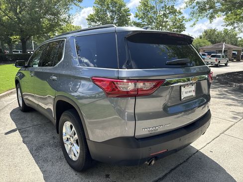 Used 2020 Chevrolet Traverse LT AWD/4WD image 5