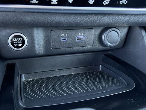 Certified 2023 Nissan Rogue SV image 18