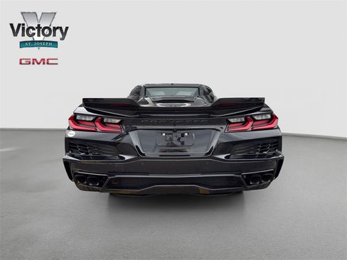 Used 2025 Chevrolet Corvette E-Ray w/ Battery Protection Package image 12