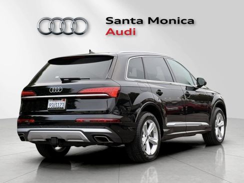 Used 2025 Audi Q7 3.0T Premium w/ Convenience Package image 2