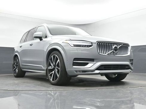 Used 2024 Volvo XC90 B6 Ultimate w/ Lounge Package AWD/4WD image 11