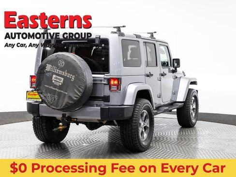 Used 2017 Jeep Wrangler Unlimited Sahara w/ Max Tow Package AWD/4WD image 5