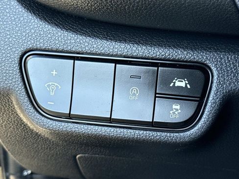 Used 2021 Kia Seltos S image 43