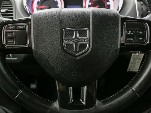 Used 2016 Dodge Grand Caravan SE image 25