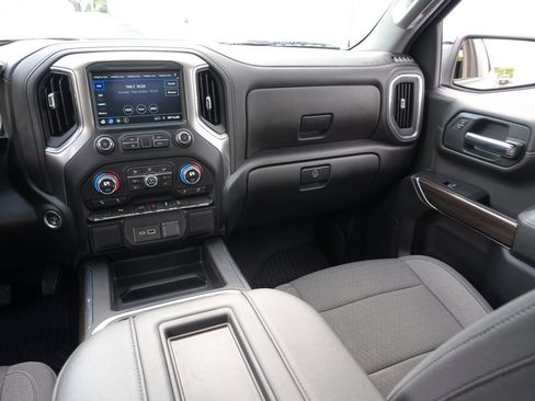 Certified 2022 Chevrolet Silverado 1500 LT Trail Boss w/ Safety Package AWD/4WD image 22