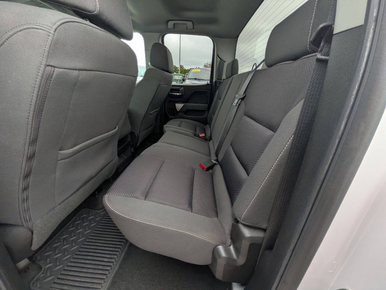 Used 2018 Chevrolet Silverado 1500 LT w/ All Star Edition AWD/4WD image 23
