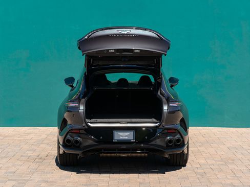 Used 2025 Aston Martin DBX 707 AWD/4WD image 7