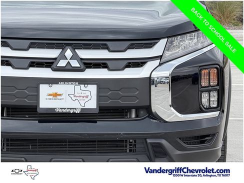 Used 2025 Mitsubishi Outlander Sport ES AWD/4WD image 8