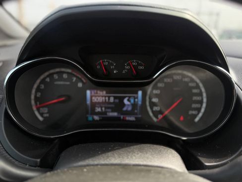 Used 2017 Chevrolet Cruze LT image 14