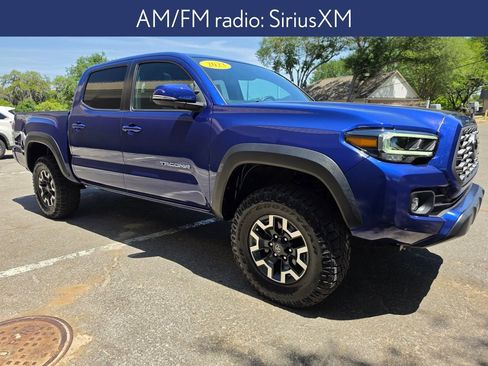 Used 2023 Toyota Tacoma TRD Off-Road w/ TRD Premium Off Road Package AWD/4WD image 6