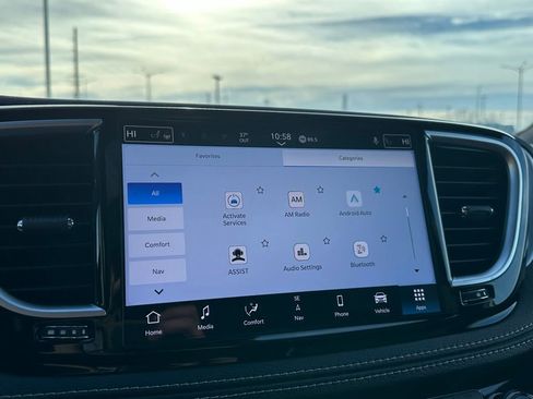 New 2026 Chrysler Pacifica Limited w/ S Appearance Package image 34