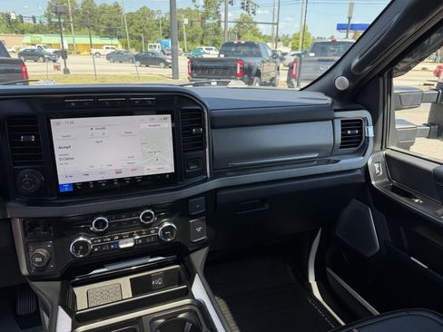 Used 2024 Ford F350 Platinum AWD/4WD image 16