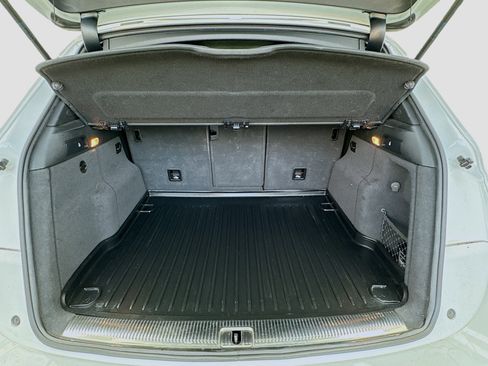 Used 2017 Audi Q5 2.0T Premium Plus w/ Technology Package image 18