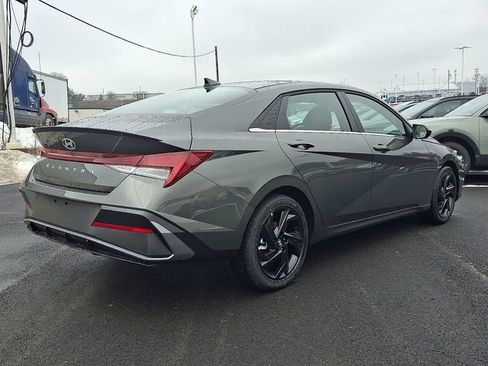 New 2026 Hyundai Elantra SEL Sport Premium FWD image 4