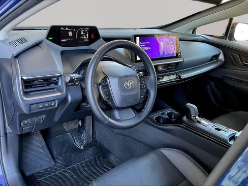 Used 2023 Toyota Prius XLE AWD/4WD image 17