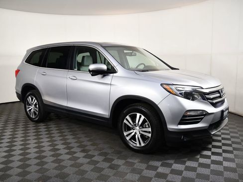 Used 2017 Honda Pilot EX-L image 4