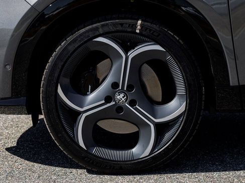 New 2026 Alfa Romeo Tonale w/ Active Assist Package image 15