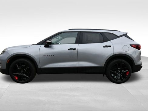 Used 2024 Chevrolet Blazer LT w/ Redline Edition FWD image 4