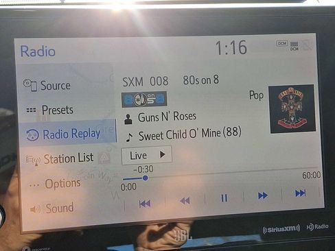 Used 2021 Toyota Camry XLE w/ Navigation Package image 18