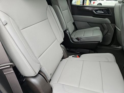 New 2026 GMC Yukon Elevation image 29