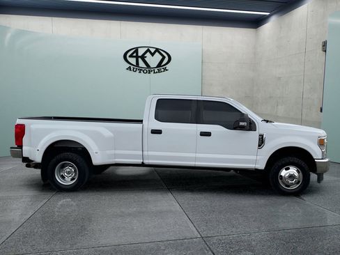 Used 2022 Ford F350 XL w/ STX Appearance Package AWD/4WD image 2