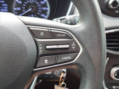 Used 2020 Hyundai Santa Fe SE AWD/4WD image 5