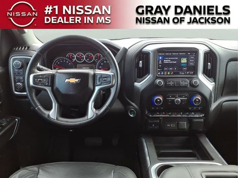 Used 2021 Chevrolet Silverado 1500 LTZ w/ Z71 Off-Road Package image 10