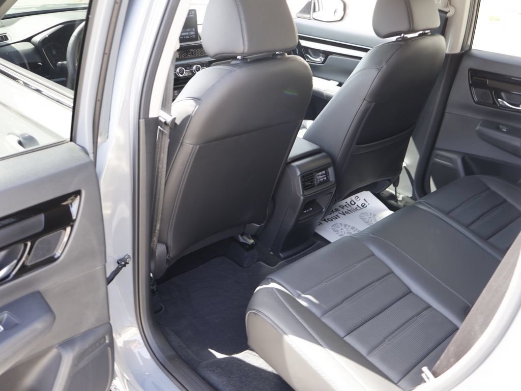 Used 2025 Honda CR-V EX-L image 13