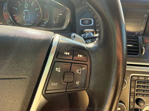 Used 2014 Volvo XC60 T6 AWD/4WD image 18