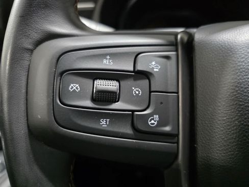 Used 2024 GMC Yukon AT4 AWD/4WD image 16