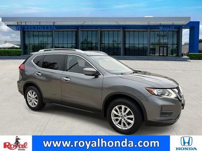 Used 2017 Nissan Rogue SV