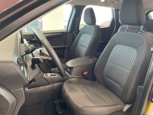 Used 2023 Ford Escape Active AWD/4WD image 11