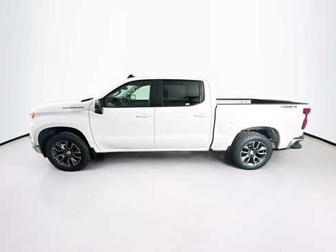 Used 2024 Chevrolet Silverado 1500 LT AWD/4WD image 4