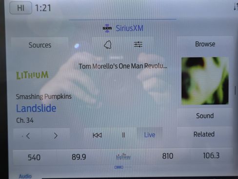 Used 2023 Ford F150 Lariat w/ Max Trailer Tow Package image 19