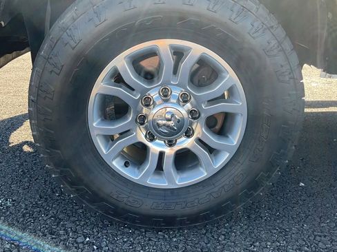 Used 2010 Dodge Ram 2500 Truck SLT image 10