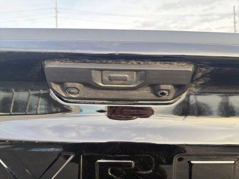 Used 2025 Chevrolet Silverado 1500 LT image 13